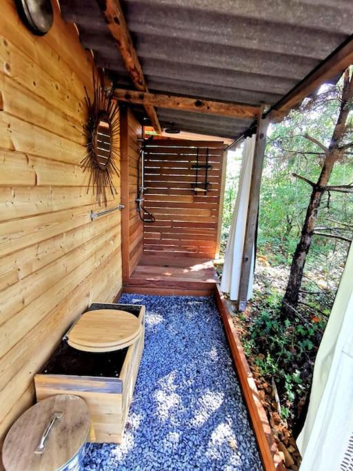 Cabanon Dans Un Ecrin De Verdure Калиан Екстериор снимка
